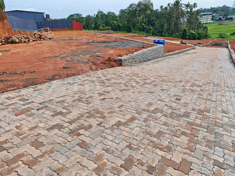 PLOTS FOR SALE NEAR INFO PARK