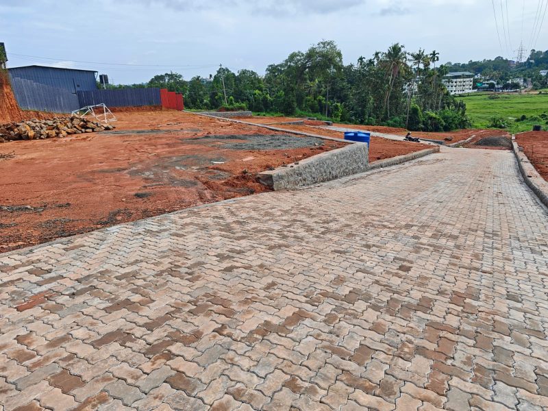 PLOTS FOR SALE NEAR INFO PARK