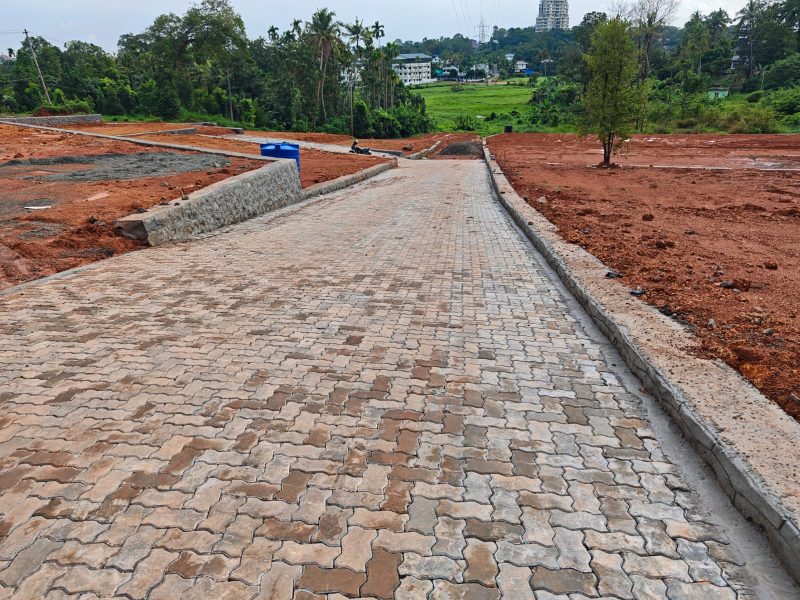 PLOTS FOR SALE NEAR INFO PARK