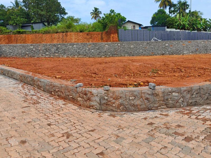 PLOTS FOR SALE NEAR INFO PARK