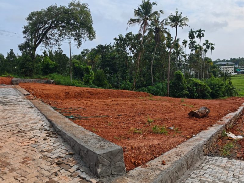 PLOTS FOR SALE NEAR INFO PARK