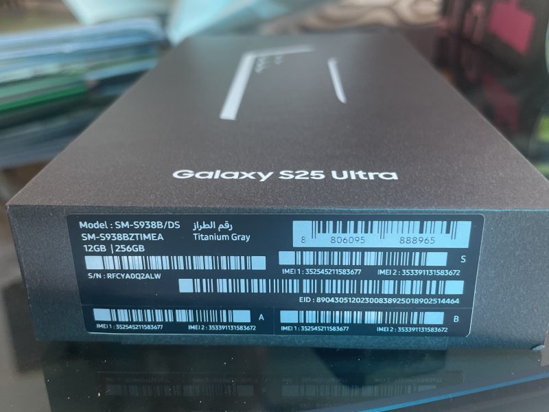 Brand new samsung galaxy s25 ultra 256 gb never ised