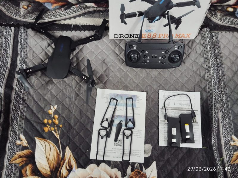 E88 Pro Max drone