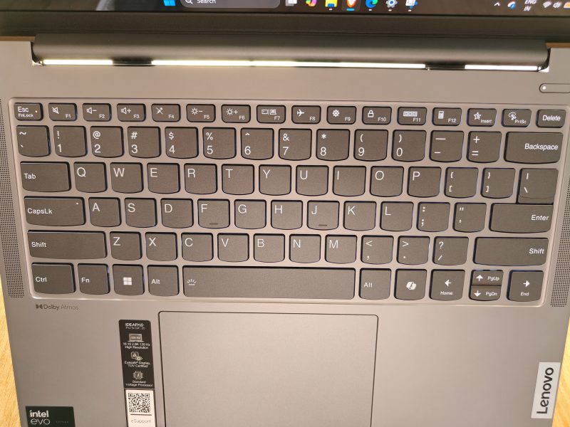 Lenovo Ideapad Pro 5 Intel Core Ultra 9 185H, 32GB RAM, 1TB SSD, OLED